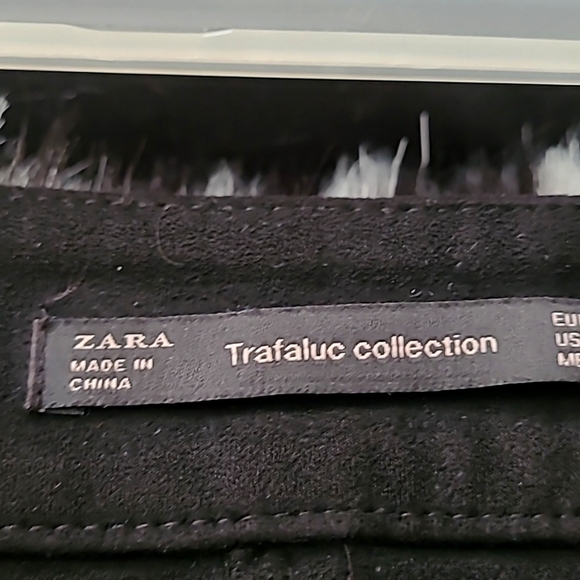 ZARA TRAFALUC COLLECTION suede skirt. - Picture 5 of 5